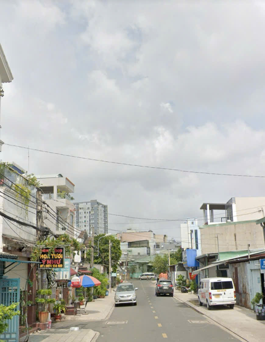  Bán nhà mặt tiền đường 8x28m giá 15,5 tỷ Đường Thới An 15 