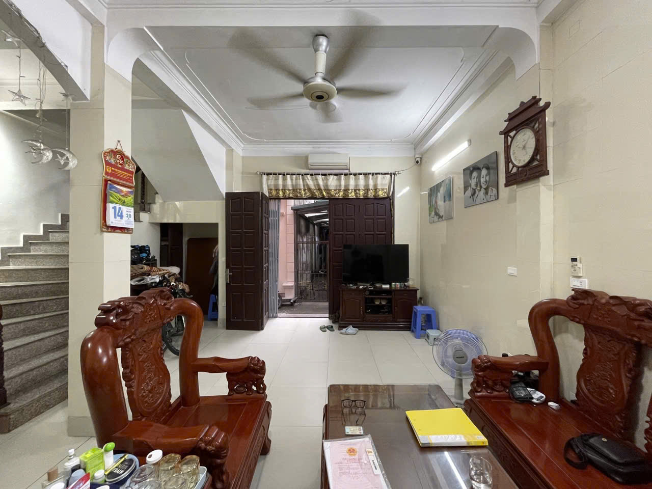  ???? BÁN NHÀ DÂN XÂY – MT RỘNG 6.6M – 3 BƯỚC RA PHỐ – NGÔ GIA TỰ -LONG BIÊN ????

???? Diện tích 50m² x 3 tầng – Mặt tiền 6.6m

???? Giá chỉ 7.5 tỷ – Nhà dân xây chắc chắn, còn rất mới 