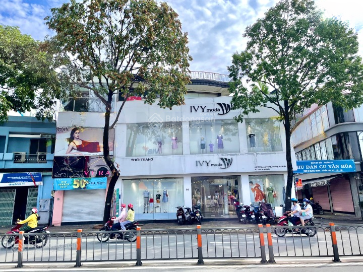  Cho thuê góc 2 mặt tiền IVY MODE số 50 - 52 Quang Trung, P.10, Gò Vấp. 