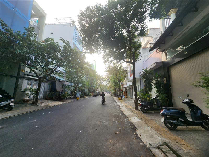  Nhà phố 3 tầng đường 77 Tân Quy, 48.3m², giá chỉ 6.5 tỷ – full nội thất 