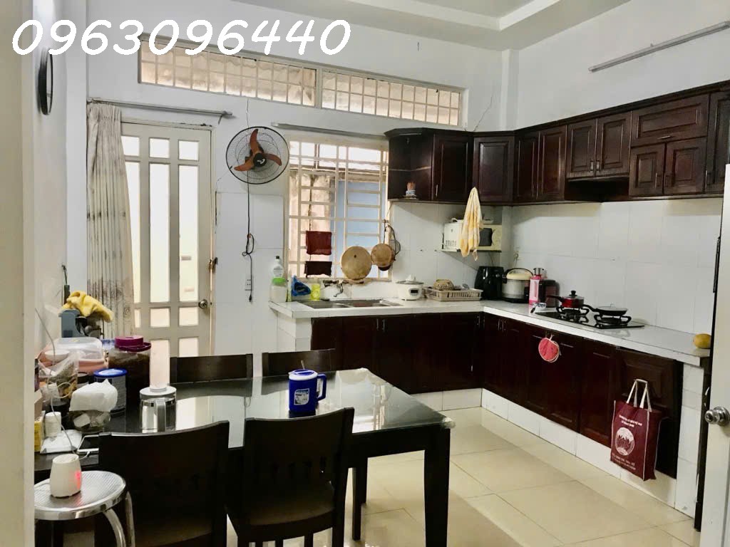  Bán nhà 2 mặt tiền giá rẽ 6ty1 hẻm thông thoáng, đang cho thuê 12 triệu/tháng 