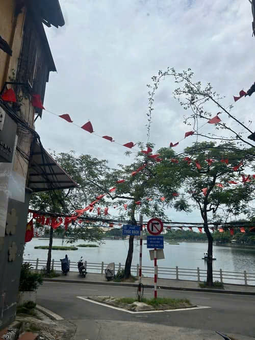  SIÊU PHẨM BA ĐÌNH GẦN HỒ TRÚC  BẠCH 48M 5 TẦNG Ô TÔ  KD ĐỈNH GIÁ 20 TỶ 0878168006 
