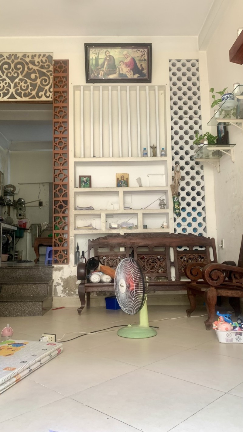  Bán nhà trong ngõ 3 tầng, 10PN đường Hữu Nghị, Bình Thọ, Thủ Đức. DT 168m2, sổ đỏ, giá 7.95  tỷ. LH: 0933125879 