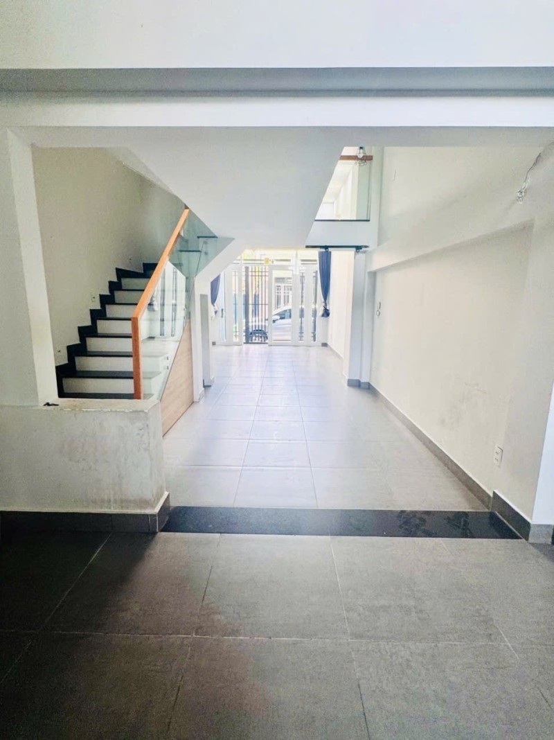  BÁN NHÀ SIÊU PHẨM ĐƯỜNG SỐ 12, HIỆP BÌNH PHƯỚC, TP, THỦ ĐỨC - KHU PHÂN LÔ ĐỒNG BỘ - HẺM XE HƠI - CHỈ 6.5 TỶ 