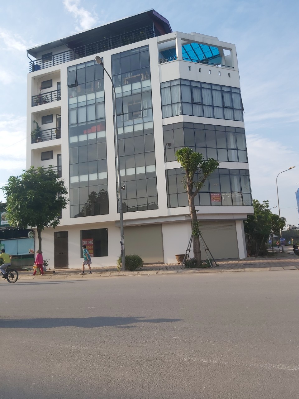  Cho thuê T O À VĂN PHÒNG-M.P Ngô Xuân Quảng.Gia Lâm, Hà Nội, 110m2x8T,  thang máy, tầng hầm, PCCC vị trí trung tâm Lõi NXQ 