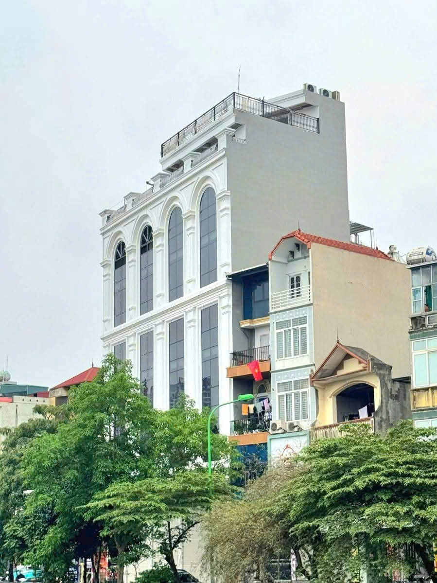  ????????????SIÊU PHẨM MẶT PHỐ  NGUYỄN LÂN , TRƯỜNG CHINH 

-  CÓ MỘT EM SIÊU TOÀ VĂN  PHÒNG BUILDING - MẶT TIỀN KHỦNG - LÔ GÓC - 1 MẶT PHỐ 1 MẶT NGÕ. DÒNG TIỀN  CỰC KHỦNG.???????????? 