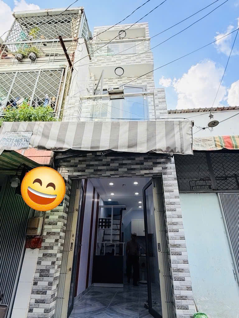  MẶT TIỀN KINH DOANH 
TRUNG TÂM Q4 HƠN 2 TỶ 