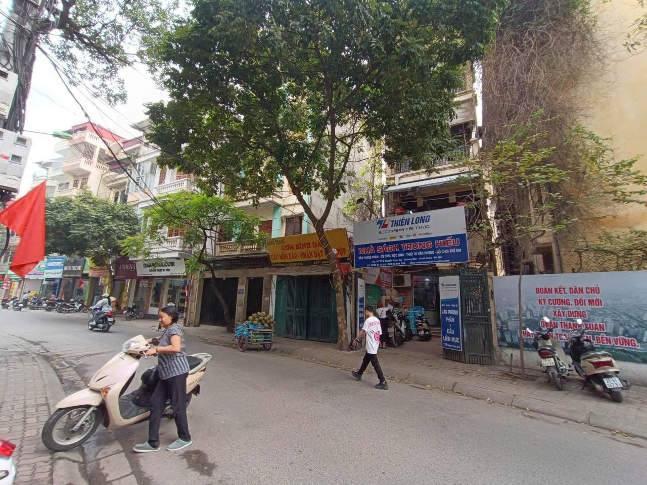  SIÊU PHẨM MẶT PHỐ QUẬN THANH XUÂN NGỰ NGAY TẠI PHỐ NGUYỄN NGỌC NẠI.

3 THOÁNG, NỞ HẬU, MẶT PHỐ, KINH DOANH, DÀNH CHO KHÁCH Ở HAY ĐẦU TƯ VĂN PHÒNG 