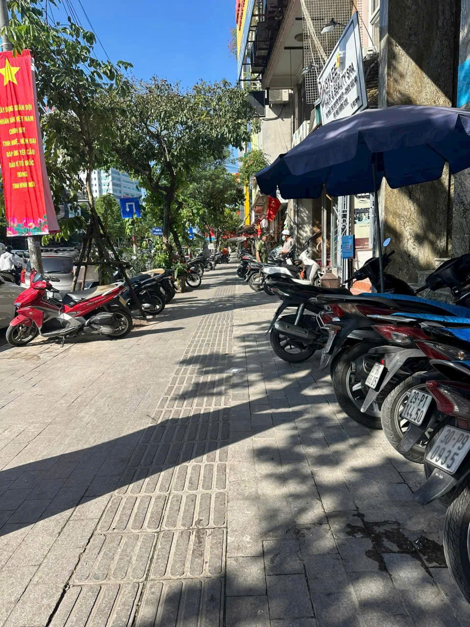  ???? ???? ???? HÀNG HIẾM  SIÊU HIẾM TÒA NHÀ NẰM NGAY MẶT PHỐ VĂN CAO - CẦN TIỀN HẠ GẤP 10TỶ ....DIỆN TÍCH 105M TOÀ VP 10 TẦNG....- VỈ HÈ ĐÁ BÓNG - DÒNG TIỀN KHỦNG ???? ???? ???? 