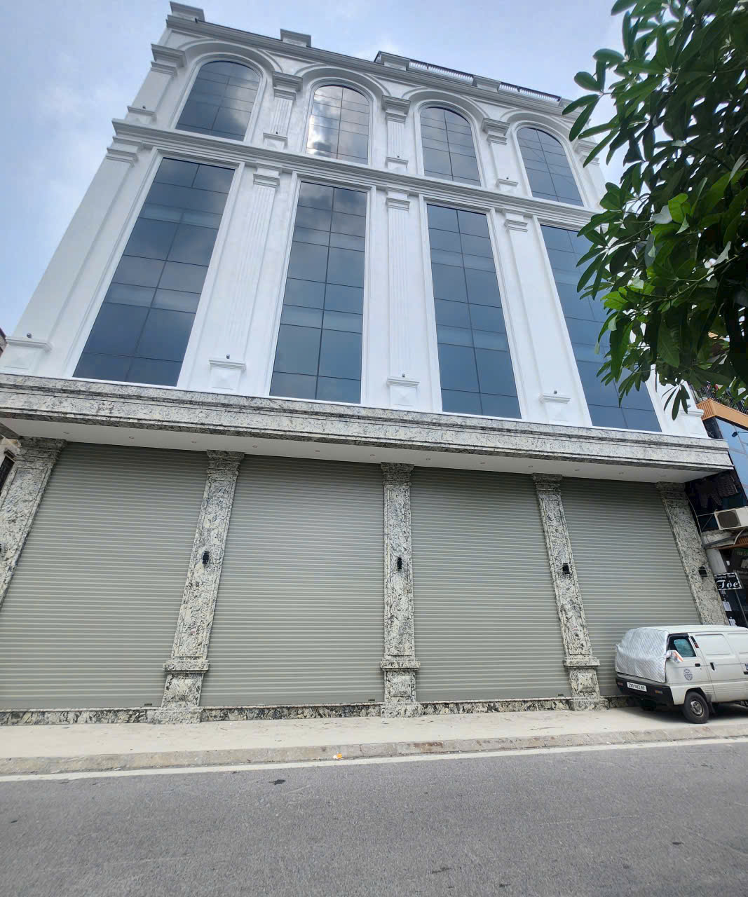  MẶT PHỐ LÔ GÓC – TRUNG TÂM THANH XUÂN
???? Phù hợp làm trụ sở công ty, văn phòng cho thuê, showroom, trung tâm đào tạo…
???? Sản phẩm hiếm – đầu tư giữ tài sản tuyệt vời tại trung tâm Hà Nội! 