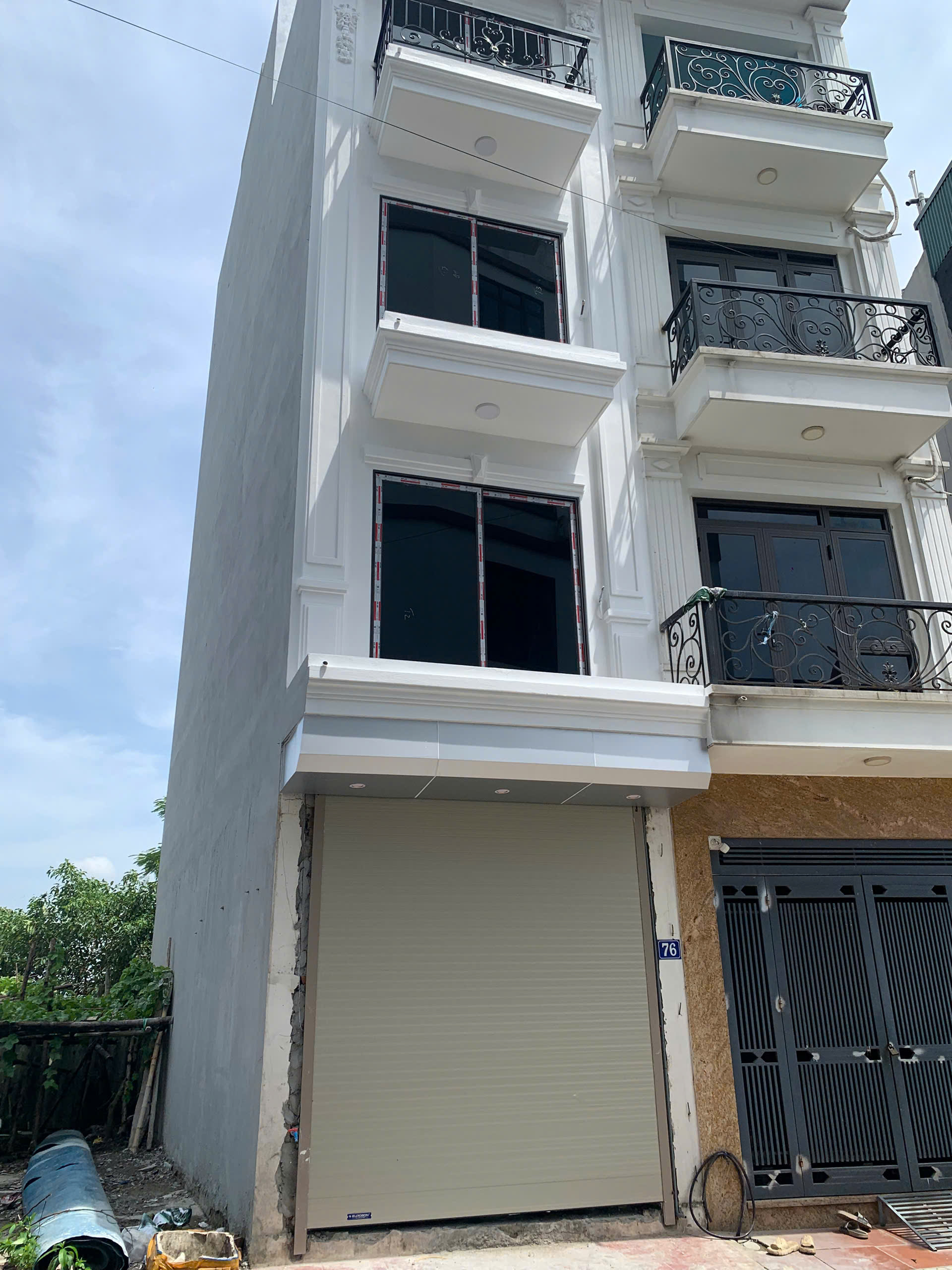  Bán nhà phố Vĩnh Hưng Hoàng Mai 40m xây mới ngõ rộng 