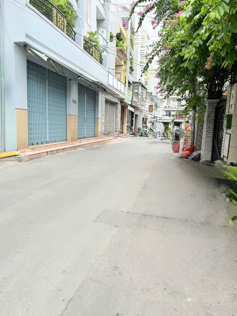 HXH LÝ THƯỜNG KIỆT – TÂN BÌNH – 64M² – 3 TẦNG + ST. NHỈNH 10 TỶ.






























































.































 