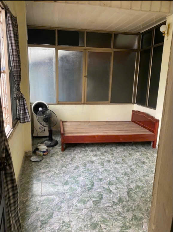 Cho thuê nhà Phố Minh Khai 3 tầng x 20m2, 2 ngủ, 2 vệ sinh chỉ 4.5 triệu vào ngay 