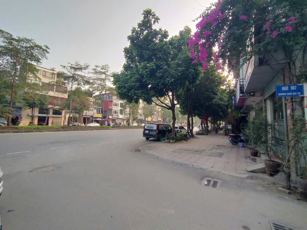  ???? BÁN NHÀ ĐẸP DÂN XÂY – Ô TÔ TRÁNH – KINH DOANH – SÁT PHỐ NGÔ GIA TỰ ????
???? Ngô Gia Tự – 44m²  MT 3.5m  4 tầng  Giá 8.5 TỶ – Long Biên 