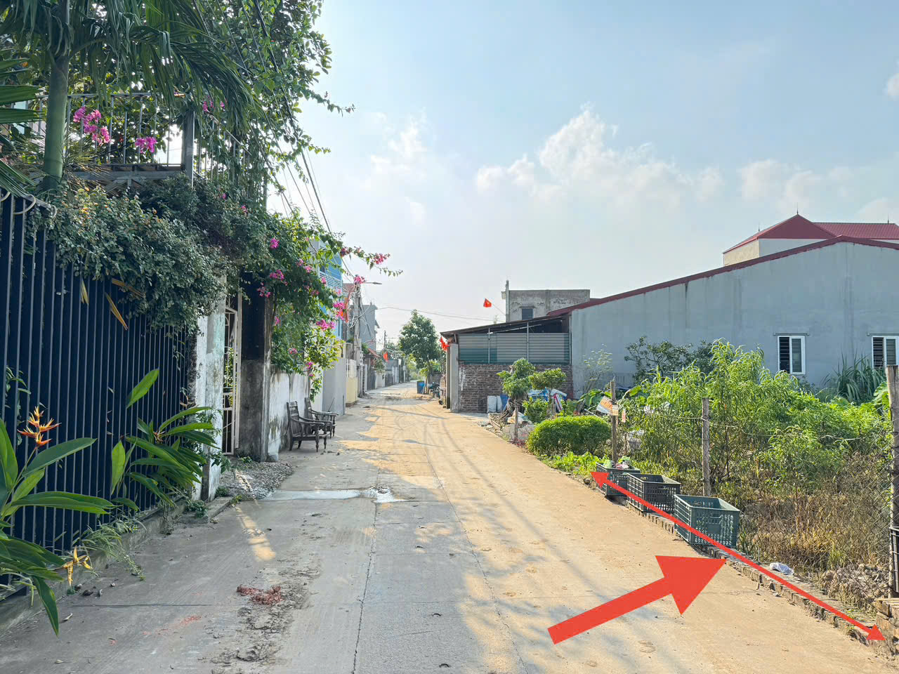  Bán lô đất siêu đẹp thôn Ấp Tre, tổ 9, Quang Minh. Cách 1 nhà ra đường rộng 20m 