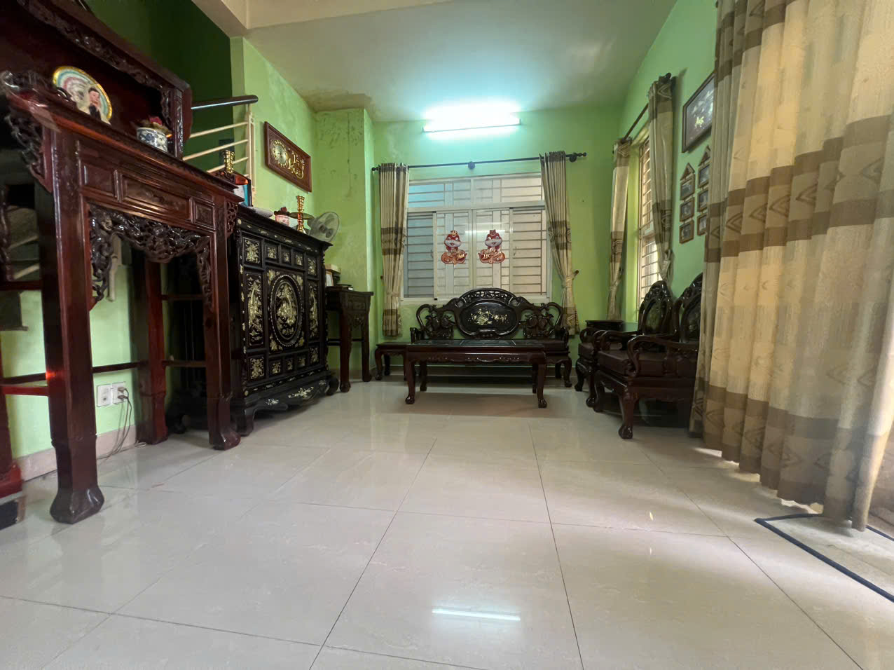  MẶT TIỀN CÁCH 15 M
NGANG 5.3 X12.5
ĐÚC 4 TẤM CÓ 69 TRIỆU M2 