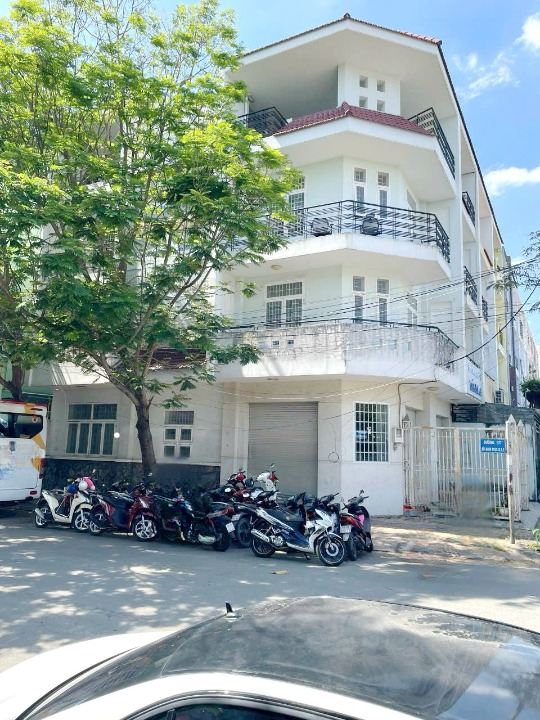  Nhà 9x17.5m, Góc 2MT Tạ Quang Bửu P5 Q8 
