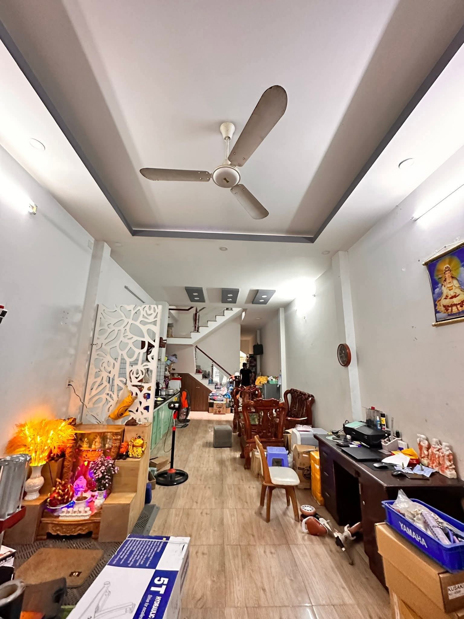  Diện tích lớn 4x32m, hẻm 7m, sân xe hơi, gần Gò Vấp, chợ Cầu Đồng, uỷ ban Phường AN Phú Đông mới 