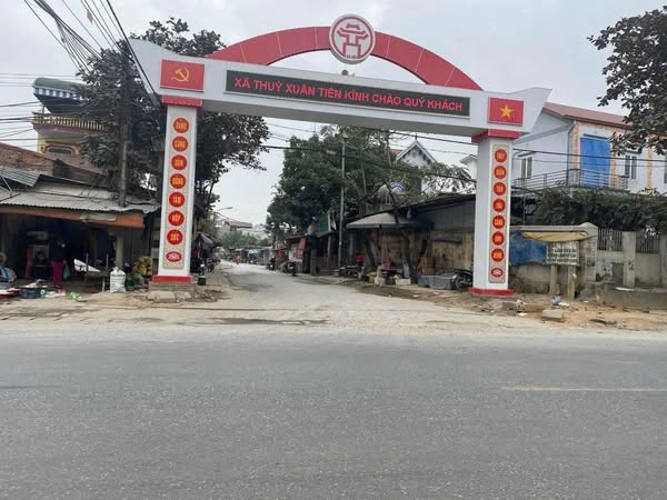  81m mặt chợ bê tông xuân mai 