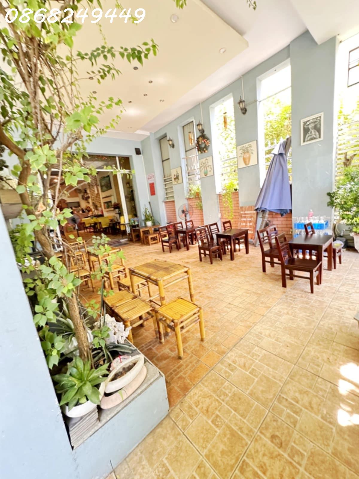  ????Mặt tiền Ngô Quyền Đoạn gần Cầu Sông Hàn cho thuê 1 tháng 60 triệu/ tháng. 