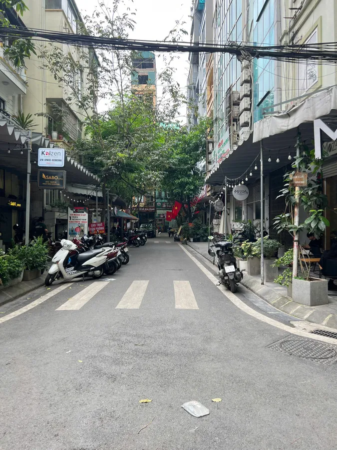  Bán Nhà 8 Tầng Ngõ 90 Ngụy Như Kon Tum – Vỉa Hè 2 Bên – Thang Máy – Khu VIP Thanh Xuân 