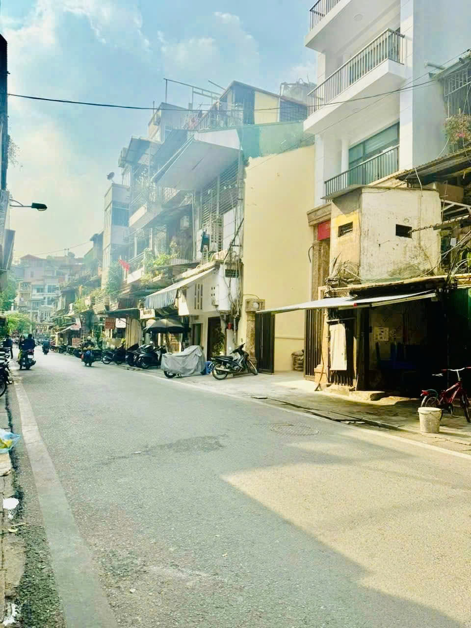  Hiếm - Mặt phố Nguyễn Văn Tố - Trung tâm phố cổ – 140m² – Mặt tiền 4,65m  – Giá chỉ 73 tỷ (nhỉnh 500tr/m2) 