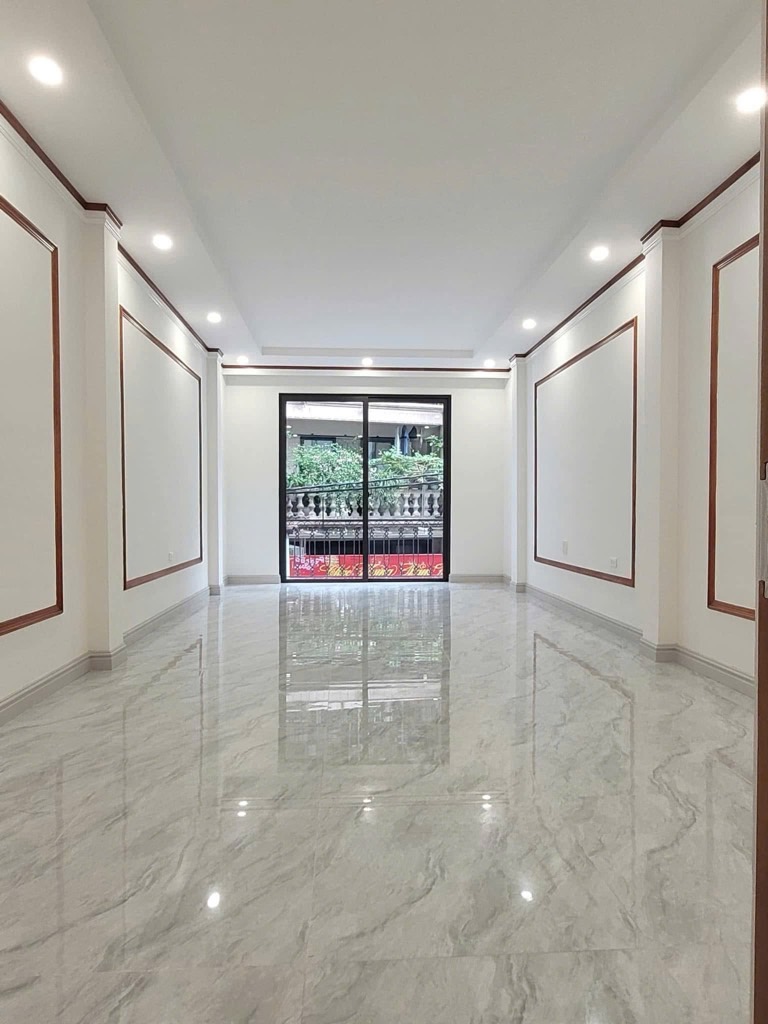  Bán nhà Khúc Thừa Dụ, Cầu Giấy, ngõ thông ô tô, 49m2, 7 tầng thang máy, chỉ 19.5 tỷ 