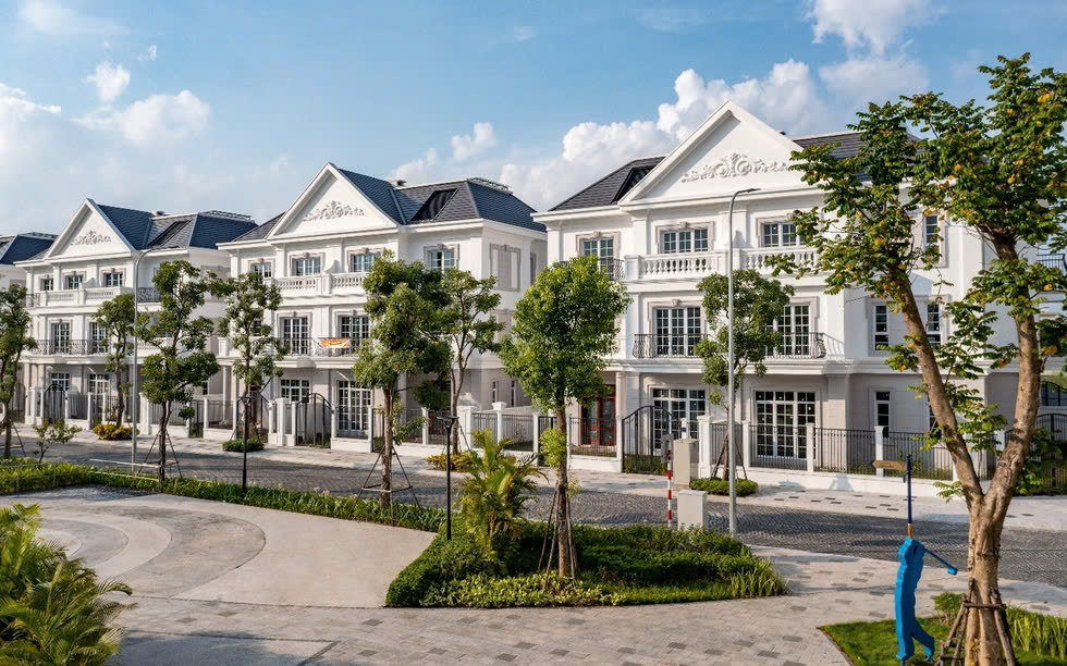  Biệt thự cạnh  công viên Gia Lâm  hồ điêu hoà O93117838 EUROWINDOW TWIN PARK 