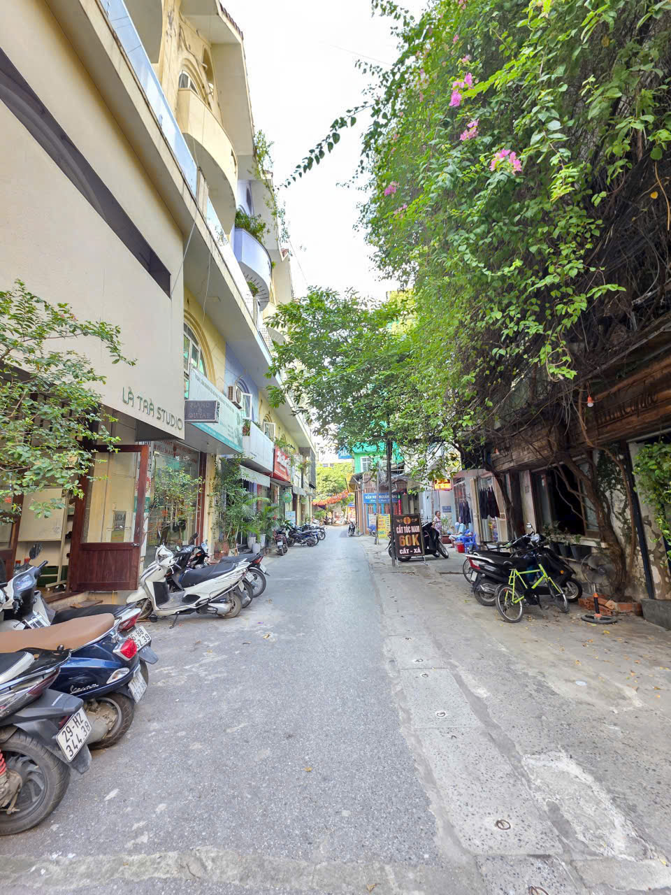  ???? SIÊU PHẨM NGUYỄN VĂN LỘC – HÀ ĐÔNG ????
???? Mặt phố kinh doanh – Nhà 2 mặt đường – Đang cho thuê nhà hàng 
