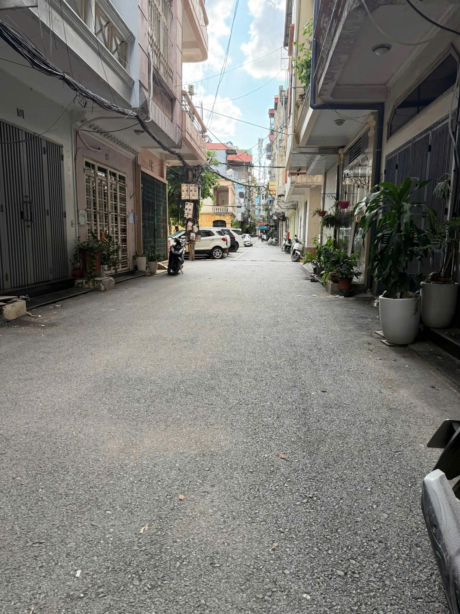  Bán nhà Khương Trung 42m 4 tầng ngõ ô tô, hơn 13 tỷ. 