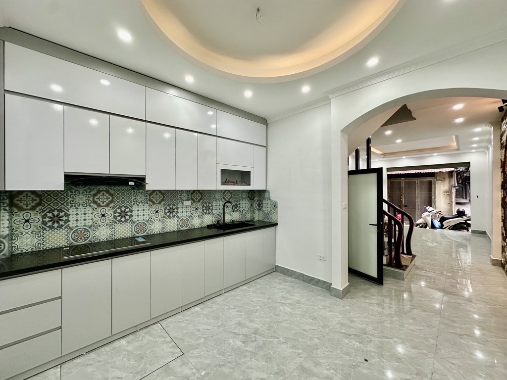  TRẦN THÁI TÔNG Ô TÔ QUA NHÀ NGÕ THÔNG KINH DOANH-42M 11 TỶ 600 
