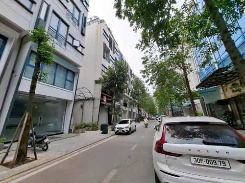  ???? TÒA NHÀ THIẾT KẾ CHUẨN VĂN PHÒNG CAO CẤP 