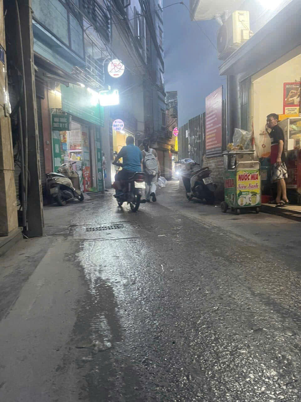  Bánb nhà mặt ngõ phố Quan Nhân - Ôtô tránh kinh doanh sầm uất 6 tầng thang máy 