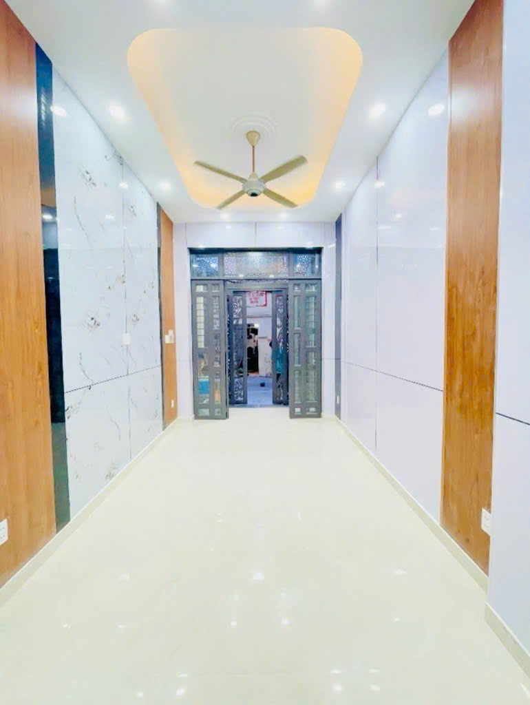  SÁT MẶT TIỀN TRUNG TÂM Q4
5 TẤM DTSD 150 M2 CÓ 5 TỶ 