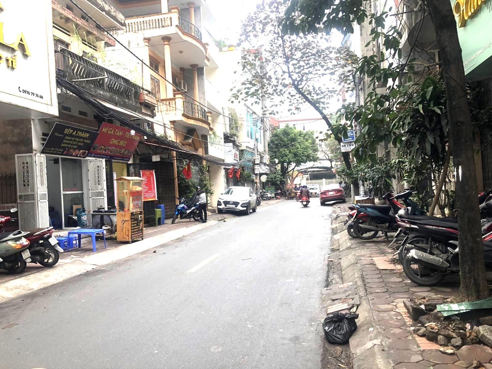  Bán nhà  LẠC LONG QUÂN otô tránh- kinh doanh- gần hồ tây   68 M  23.8 tỷ 