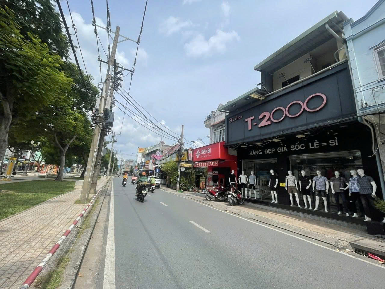  Bán nhà Mặt tiền Kênh Nước Đen -  ngay Bình Long, 7x16m, nở hậu 10m, 2 Tầng, 19,9 tỷ. 