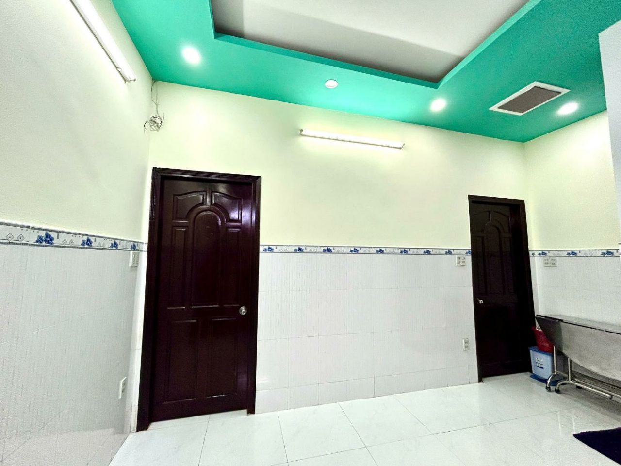  Bán nhà trong ngõ Bàu Cát, Tân Bình: 60m2, sổ đỏ chính chủ, giá chỉ 7 tỷ - Mới tháng 8, 2025 