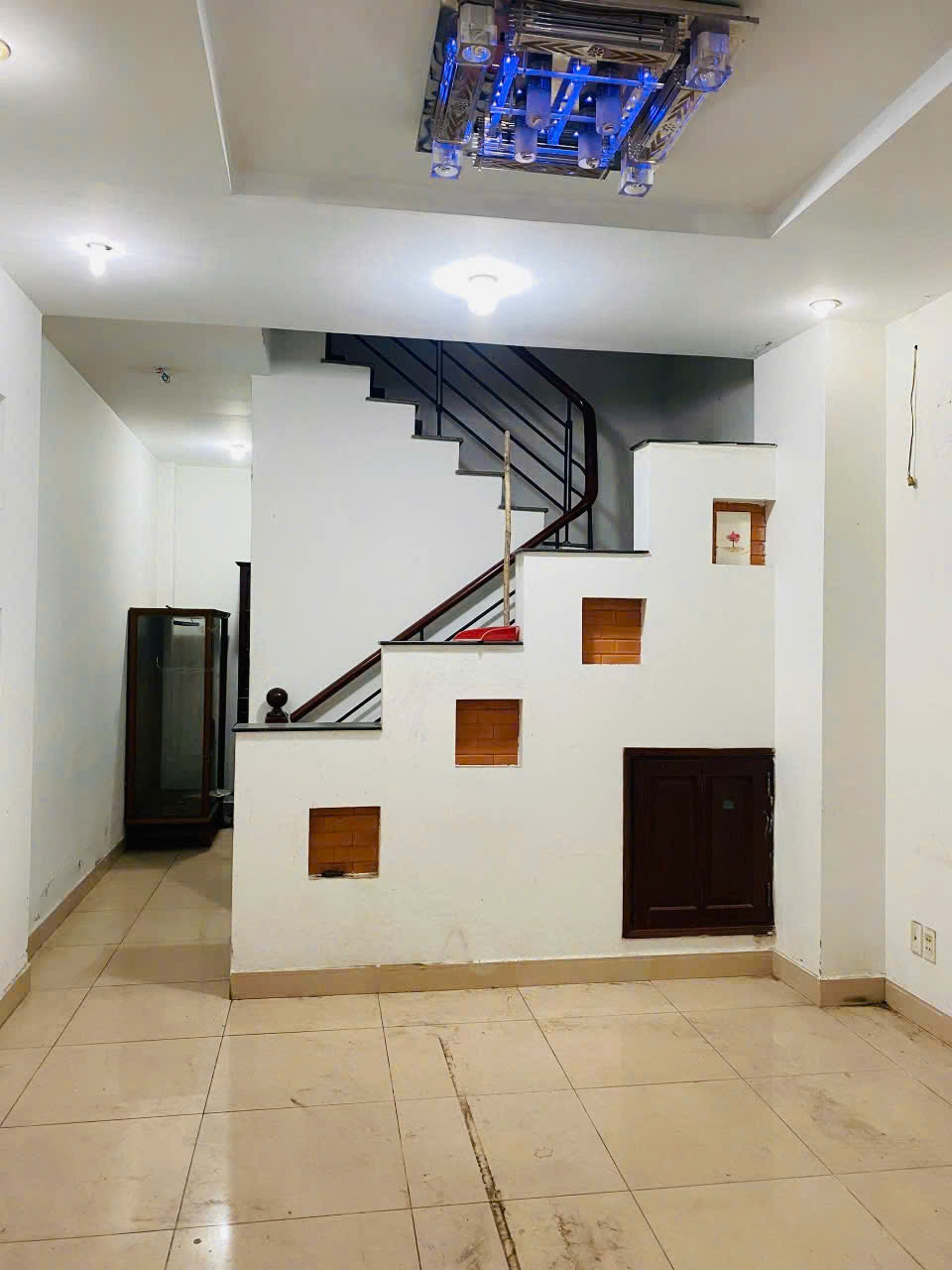  Bán nhà 4 tầng kiên cố hẻm 5m thông Thống Nhất, Gò Vấp, Ô tô đỗ cửa, giá chỉ hơn 5 tỷ 