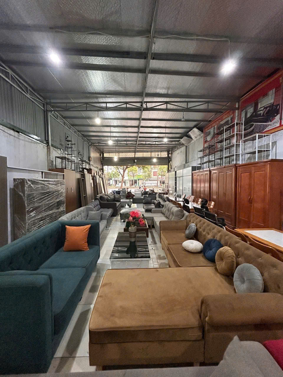  ???? BÁN NHÀ MẶT PHỐ NGÔ GIA TỰ – Ô TÔ TRÁNH – VỈA HÈ 8M – KINH DOANH ĐỈNH ????
???? Ngô Gia Tự  309m²  MT 7.9m  44.5 Tỷ – Long Biên 
