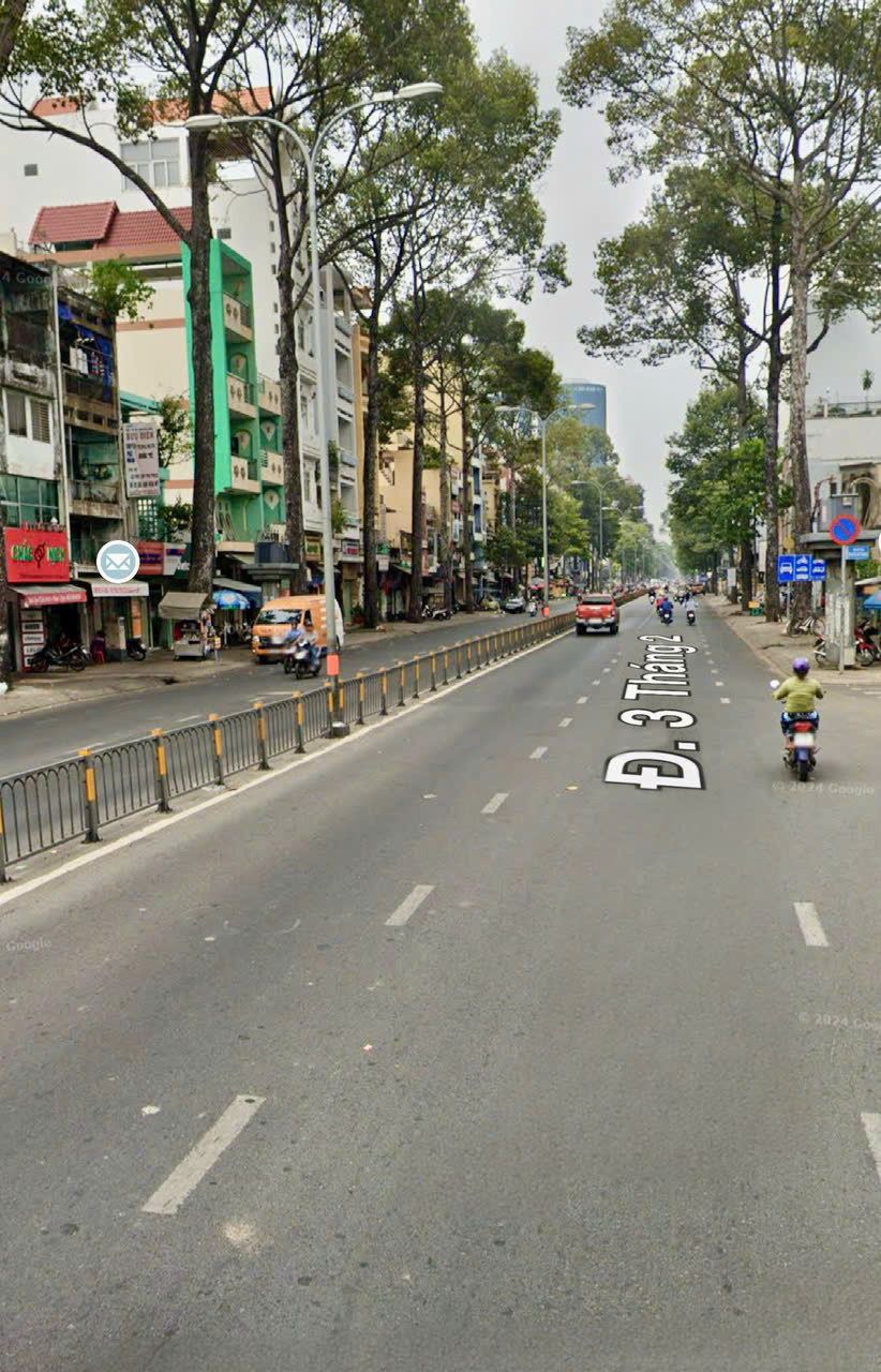  15 Triệu: HIẾM nguyên căn MẶT TIỀN đường 3 tháng 2 Q10- cao 4 tầng 3 phòng thông suốt. VŨ 0933910039 