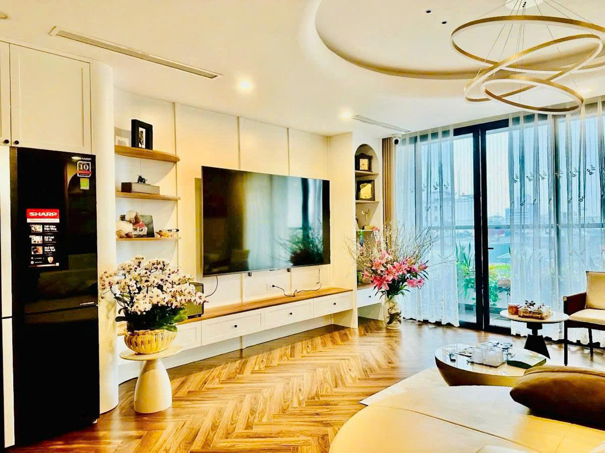  ????CENTER POINT 110 CẦU GIẤY, 128m, 3PN, Nội thất cực đẹp, 12.5 tỷ 