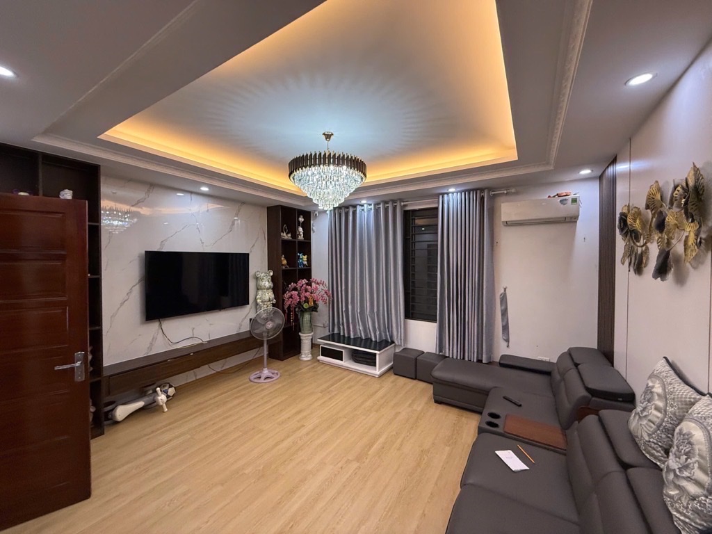  TRẦN QUỐC VƯỢNG NHÀ ĐẸP,NGÕ NÔNG RỘNG,NỞ HẬU,DT 45M-10 TỶ 500 