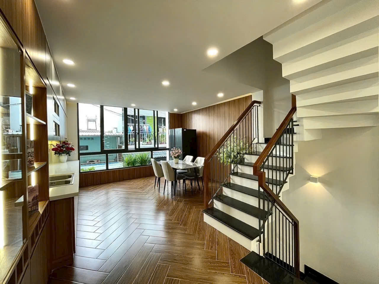 5 TẦNG MỚI ĐẸP - GARA ĐỂ Ô TÔ - CHỈ 6.8 TỶ - NHÀ ĐẸP TÌM CHỦ - 0772727550 