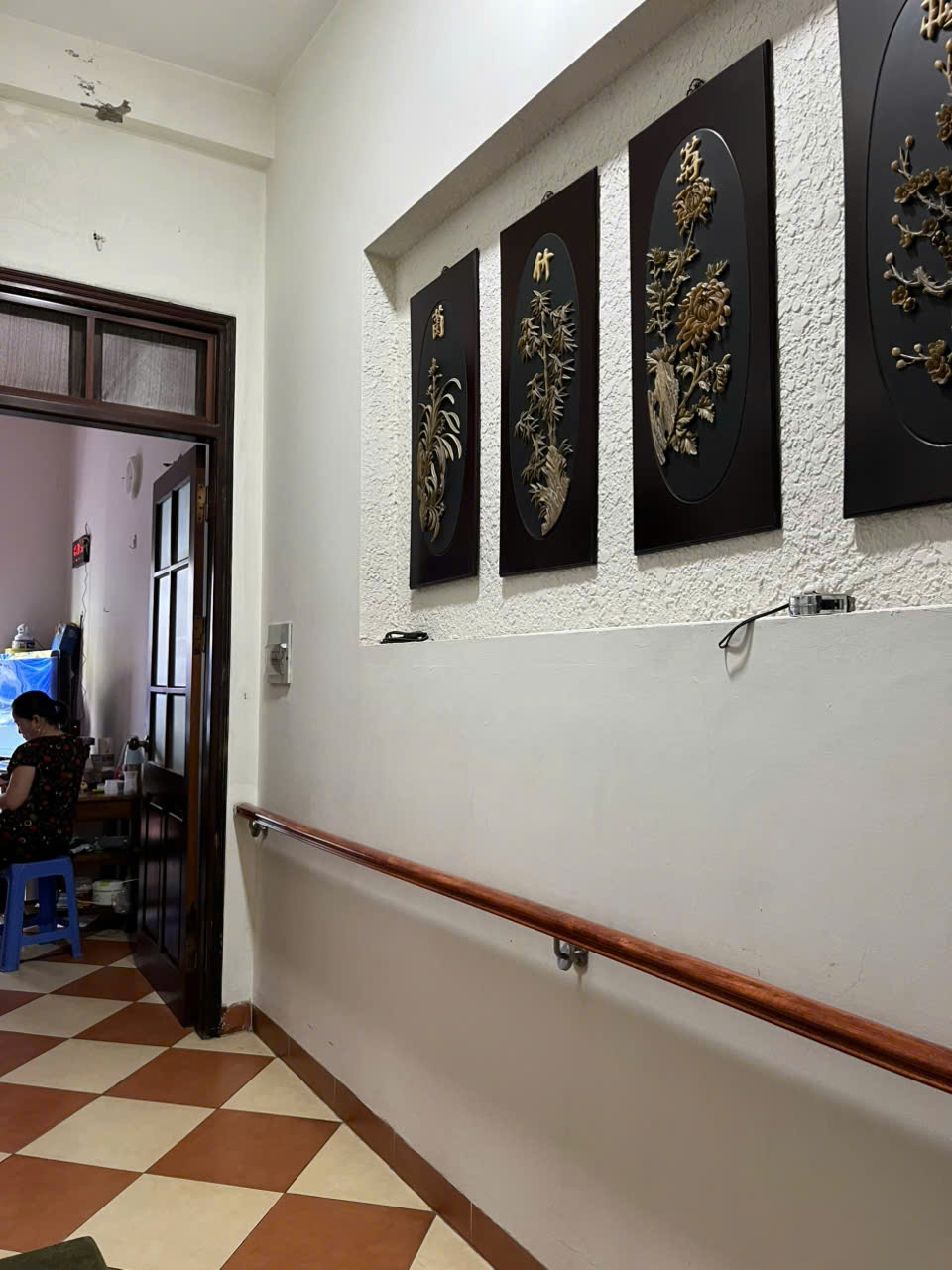  Bán nhà PHÂN LÔ __ LẠC LONG QUÂN_ VỈA HÈ _ OTO TRÁNH__ KINH DOANH.

DT:60 M.5 TẦNG.NỘI THẤT XỊn.giá chỉ hơn 20 tỷ 
