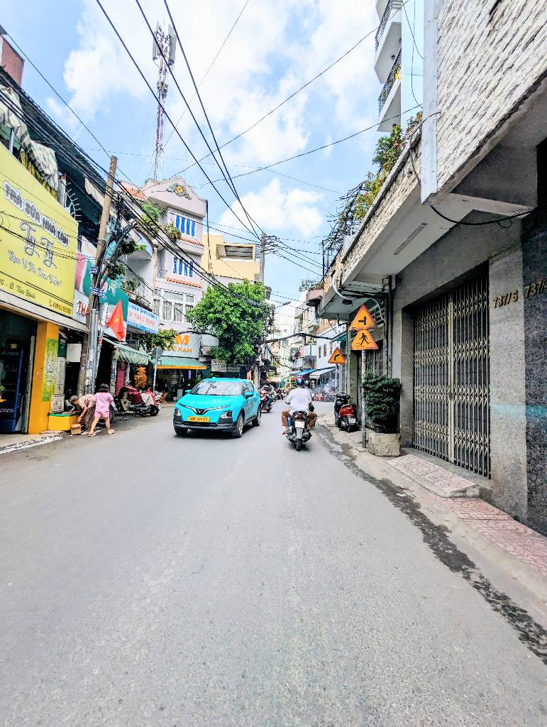  PHAN HUY ÍCH, TB – 3 TẦNG – HẺM Ô TÔ 8M – NGANG 5M NỞ HẬU 6.7M – CHỈ 9 TỶ NHỈNH. 