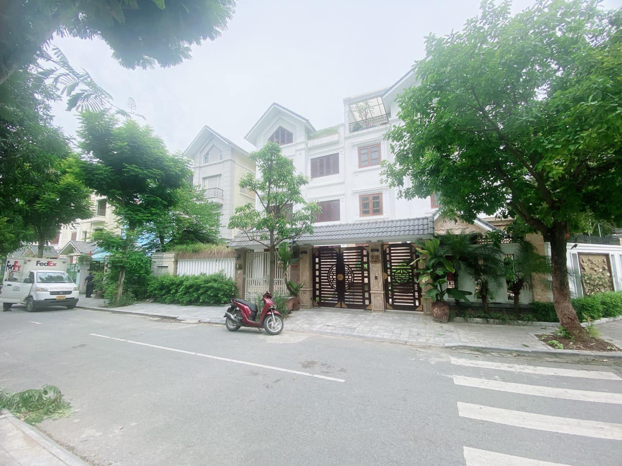  Cho thuê biệt thự Trung Văn Olympia, 150m2, 4 tầng đủ đồ đẹp, giá tốt 
