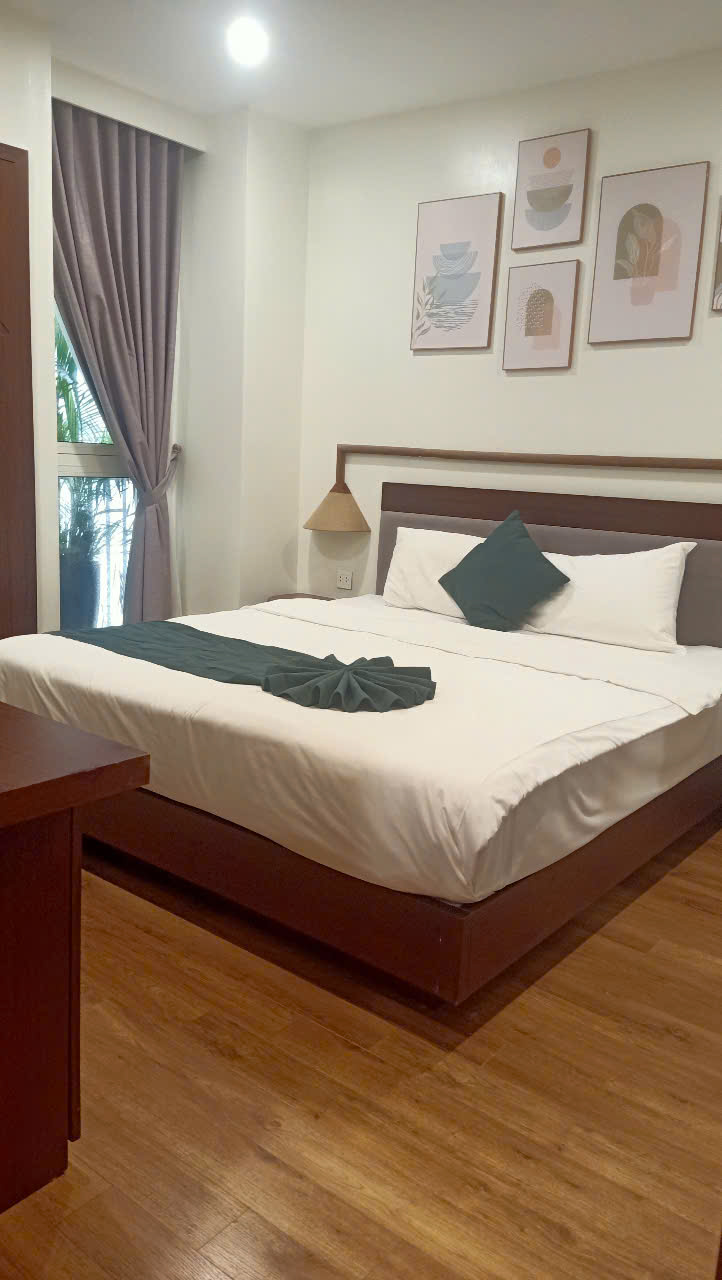  cực phẩm quang lãm 48m chỉ 12Đ - 6 tầng thang máy - nhà mới kingkong - ô tô tránh vào nhà 