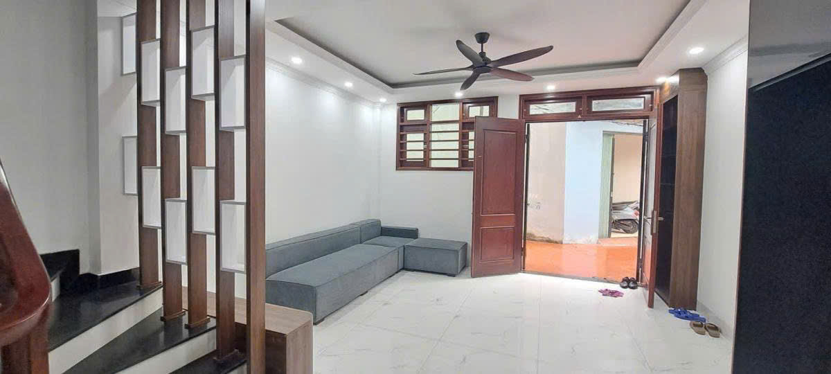  Bán nhà Nguyễn Văn Cừ 36m MT4.6m ngõ thông gần ô tô hơn 7 tỷ 