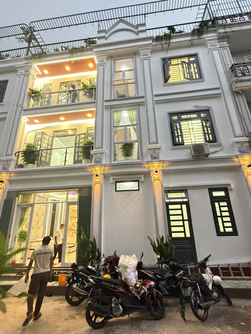  BIỆT THỰ MINI ĐẸP, FULL NỘI THẤT, HẺM 8M XE HƠI, KHU TRUNG TÂM PHƯỜNG AN PHÚ ĐÔNG 
