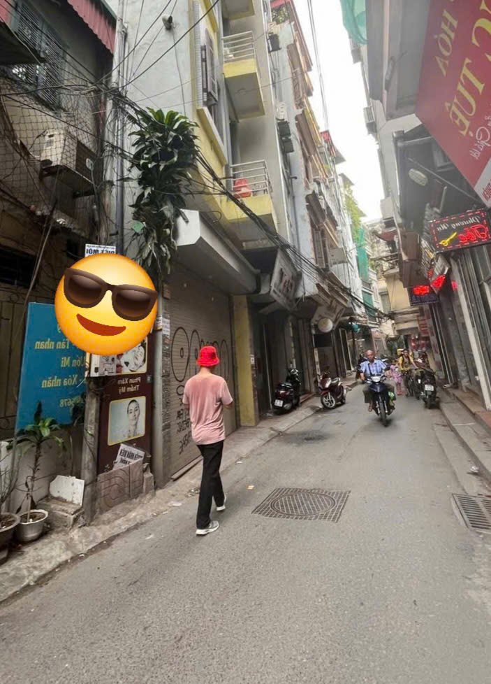  PHỐ CẦU GIẤY, NHÀ 4T ĐẸP DÂN XÂY, GẦN HỒ, Ô TÔ ĐỖ GẦN - 50M2, 11.6 TỶ 